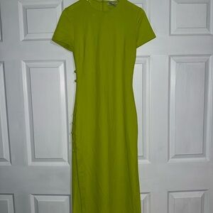 Elegant Short-Sleeve Lime Green Midi Dress